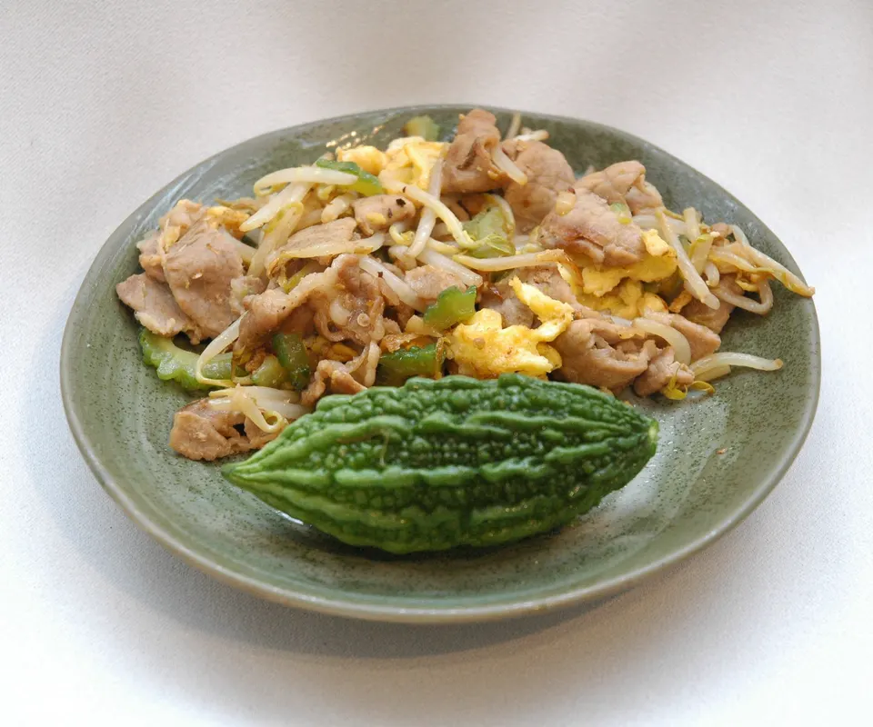 苦瓜炒豆腐