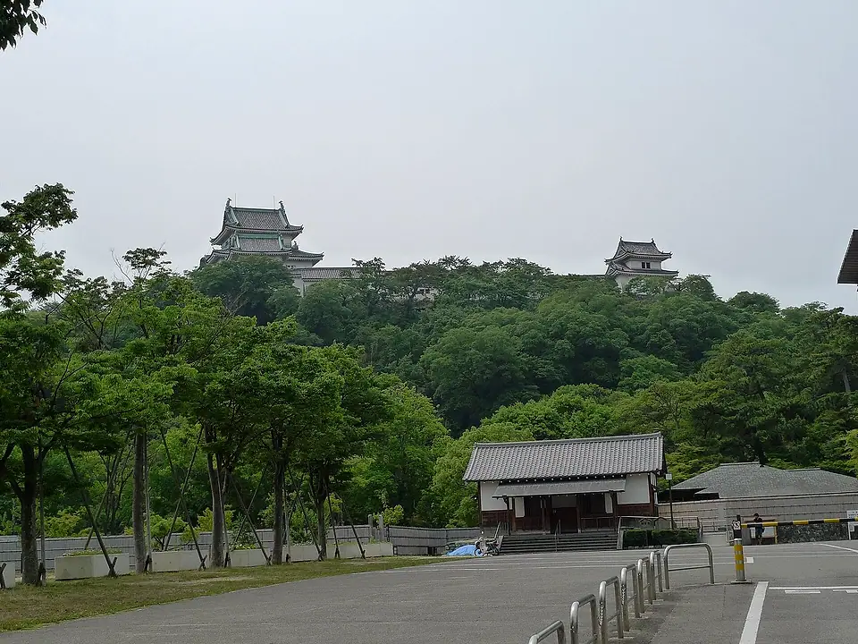 Photograph of Wakayama Castle.